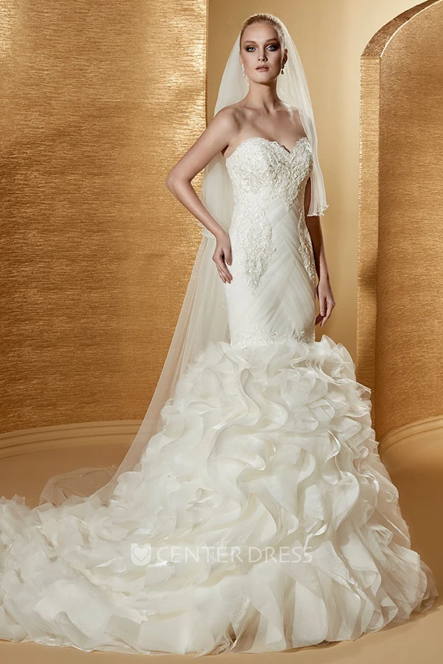 Fine Sweetheart Court-Train Pleated Mermaid Gown With Fine Appliques And Ruffles