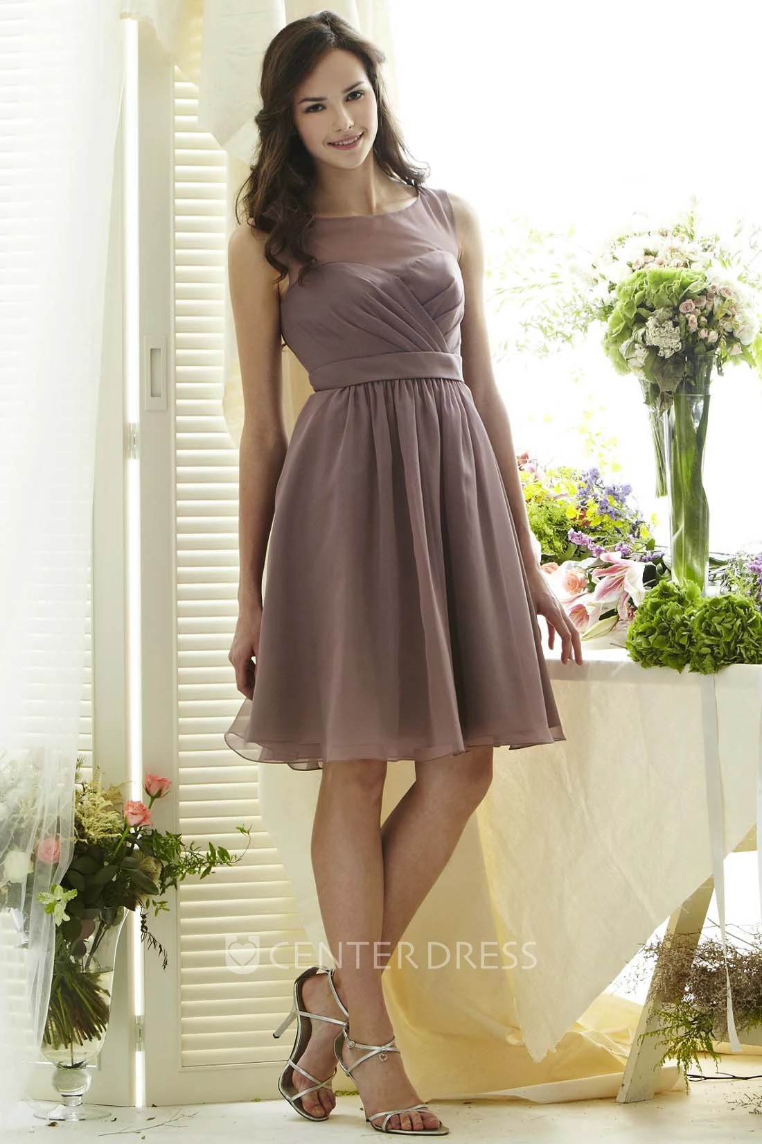 A-Line Scoop-Neck Short Sleeveless Chiffon Bridesmaid Dress With Ruching And Keyhole