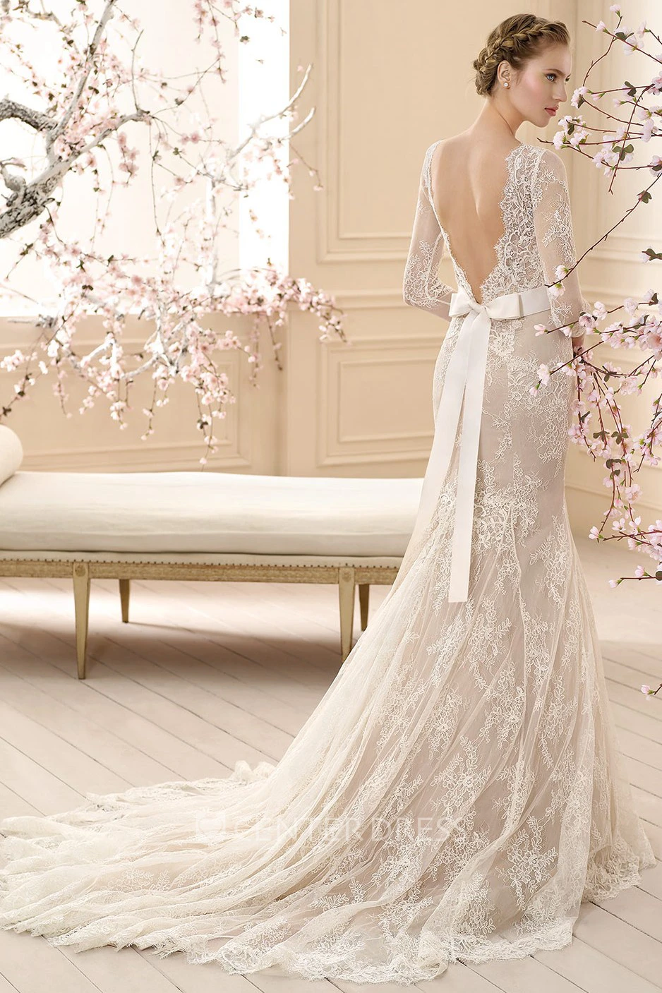Sheath V-Neck Floor-Length Long-Sleeve Appliqued Lace Wedding Dress With Waist Jewellery And Bow