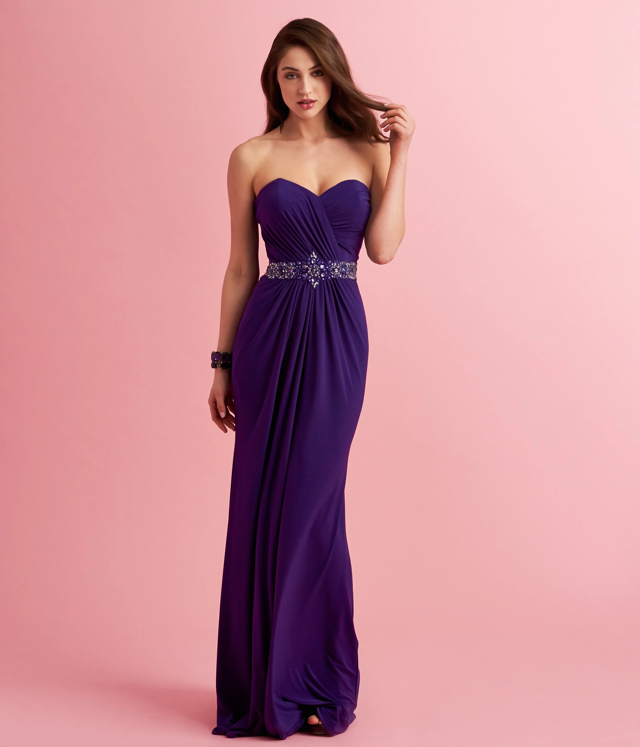 Sheath Sweetheart Sleeveless Chiffon Dress With Criss Cross And Waist Jewellery