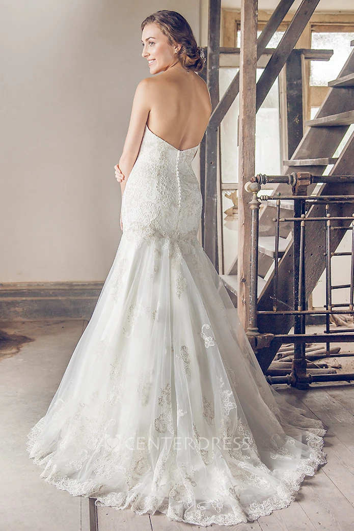 Sweetheart Long Appliqued Lace&Tulle Wedding Dress With Court Train