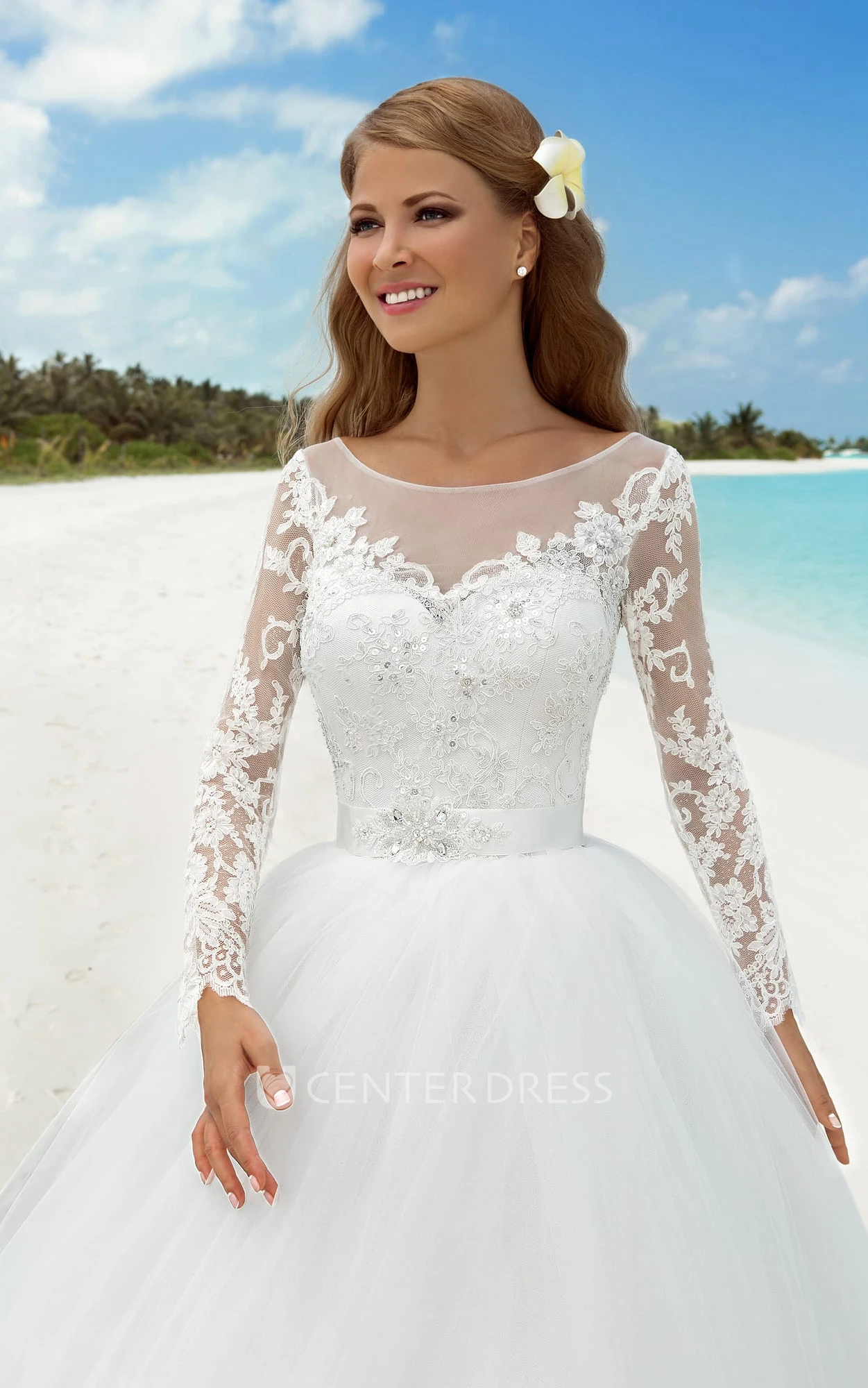 Ball Gown Floor-Length Bateau-Neck T-Shirt-Sleeve Illusion Tulle Dress With Beading And Appliques