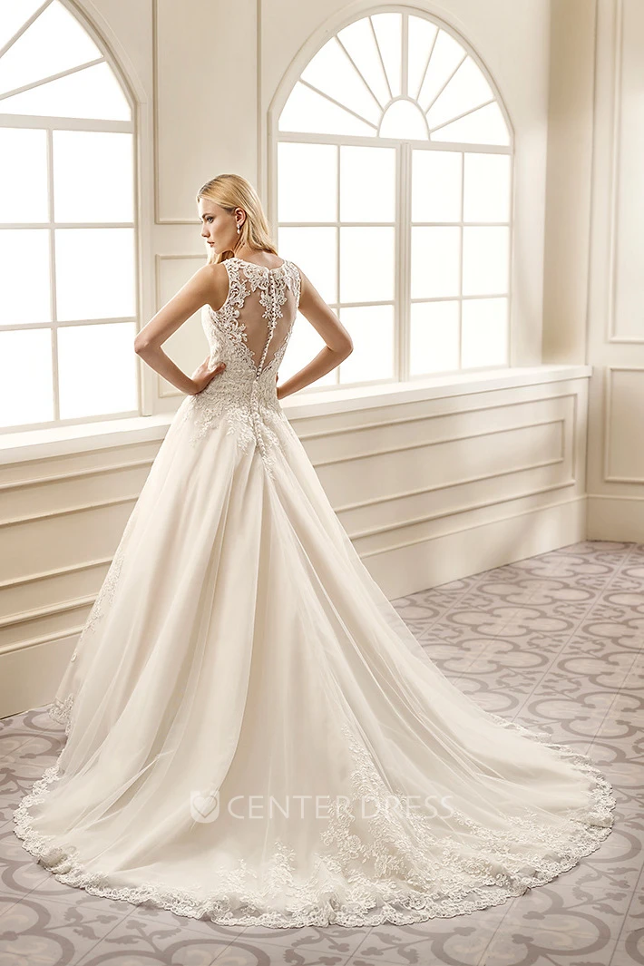 A-Line Scoop-Neck Floor-Length Appliqued Sleeveless Lace Wedding Dress With Flower And Pleats