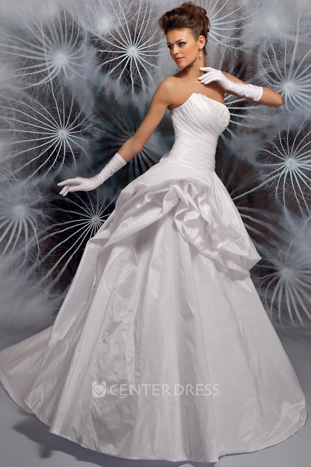 A-Line Ruched Long Sleeveless Strapless Wedding Dress With Pick Up