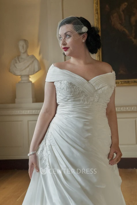 Unique Off-Shoulder Taffeta Wrapped Bridal Gown With Tulle Train