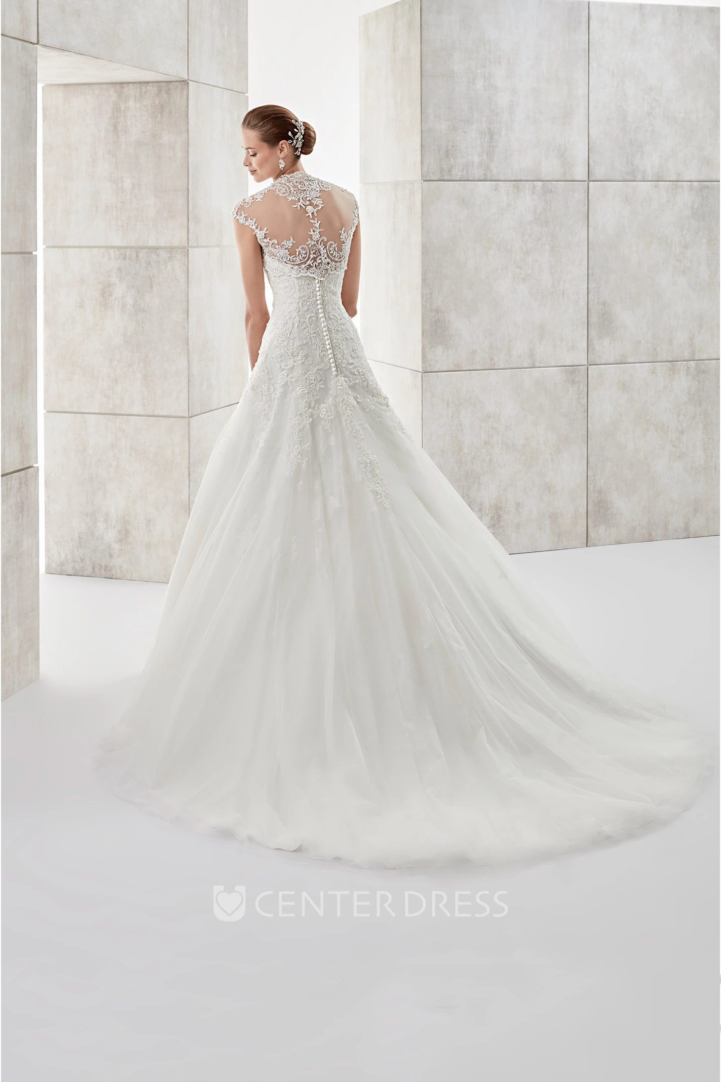Sweetheart A-line Wedding Dress with Detachable Lace Coat