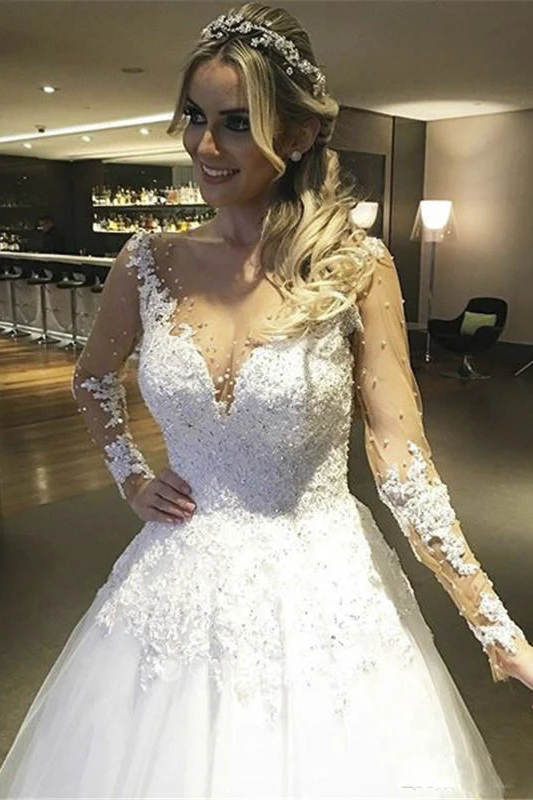 Ball Gown V-neck Lace Tulle Button Zipper Wedding Gown