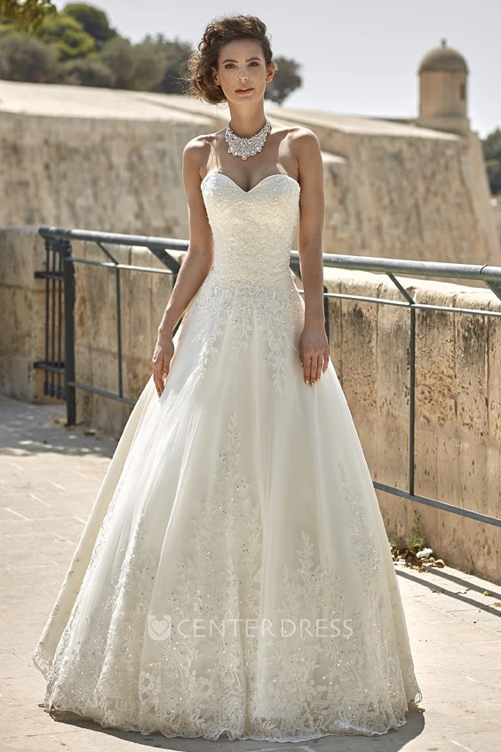A-Line Appliqued Sweetheart Floor-Length Lace Wedding Dress With Beading