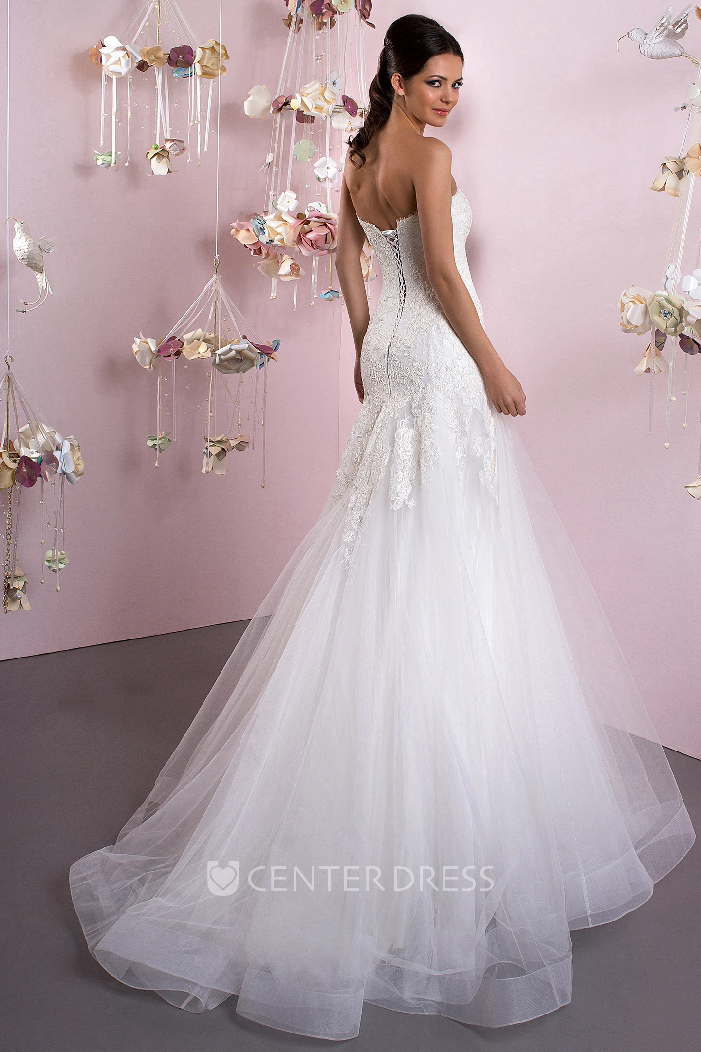 A-Line Appliqued Sleeveless Strapless Floor-Length Tulle&Lace Wedding Dress With Lace-Up Back And Court Train
