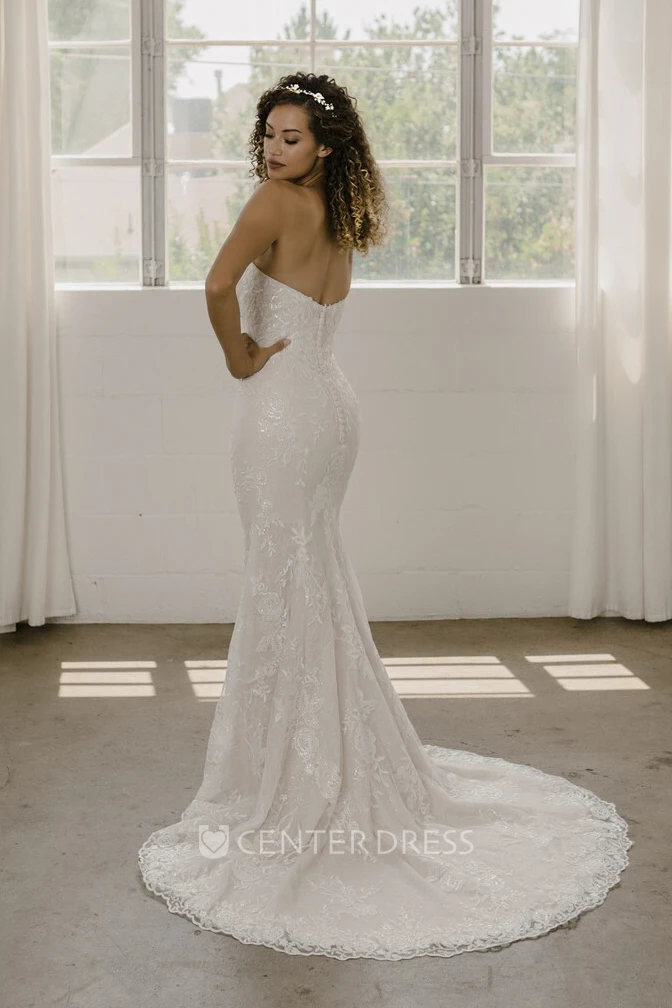 Lace Open Back Sleeveless Mermaid Sweetheart And Buttons Wedding Dress
