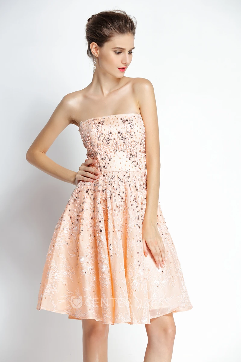 Knee-length Sleeveless A-Line Strapless Lace Prom Dress with Beading