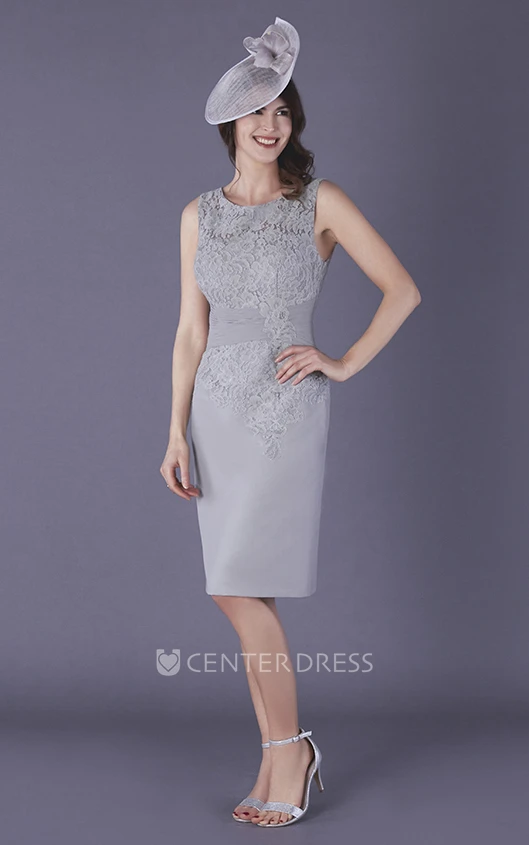 Chiffon and Lace Sleeveless Knee-length Split Back Mother of The Bride Dress