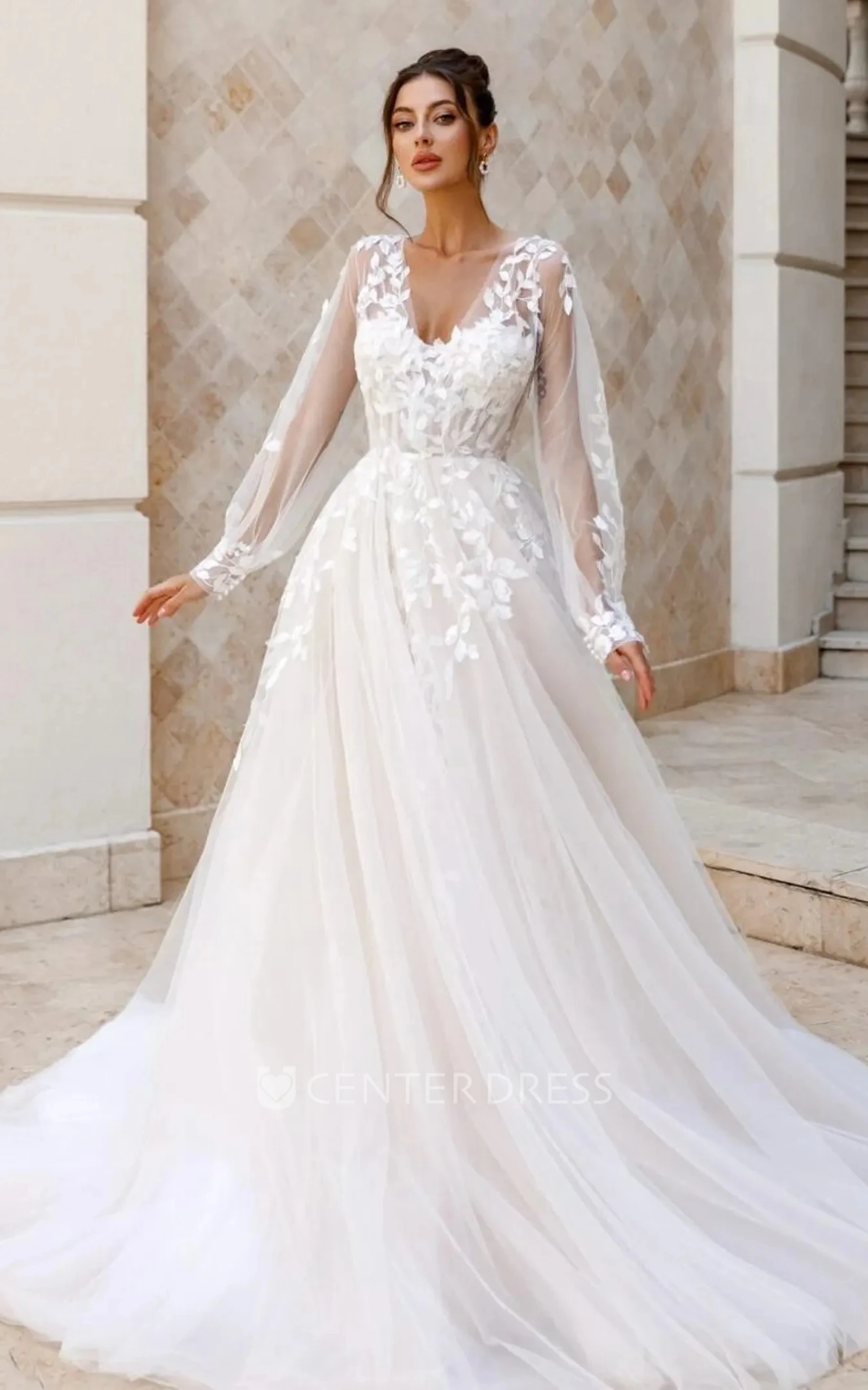 Romantic Floral Lace A-line Flowy Spring Wedding Dress Long Sleeve Illusion Tulle Bridal Gown