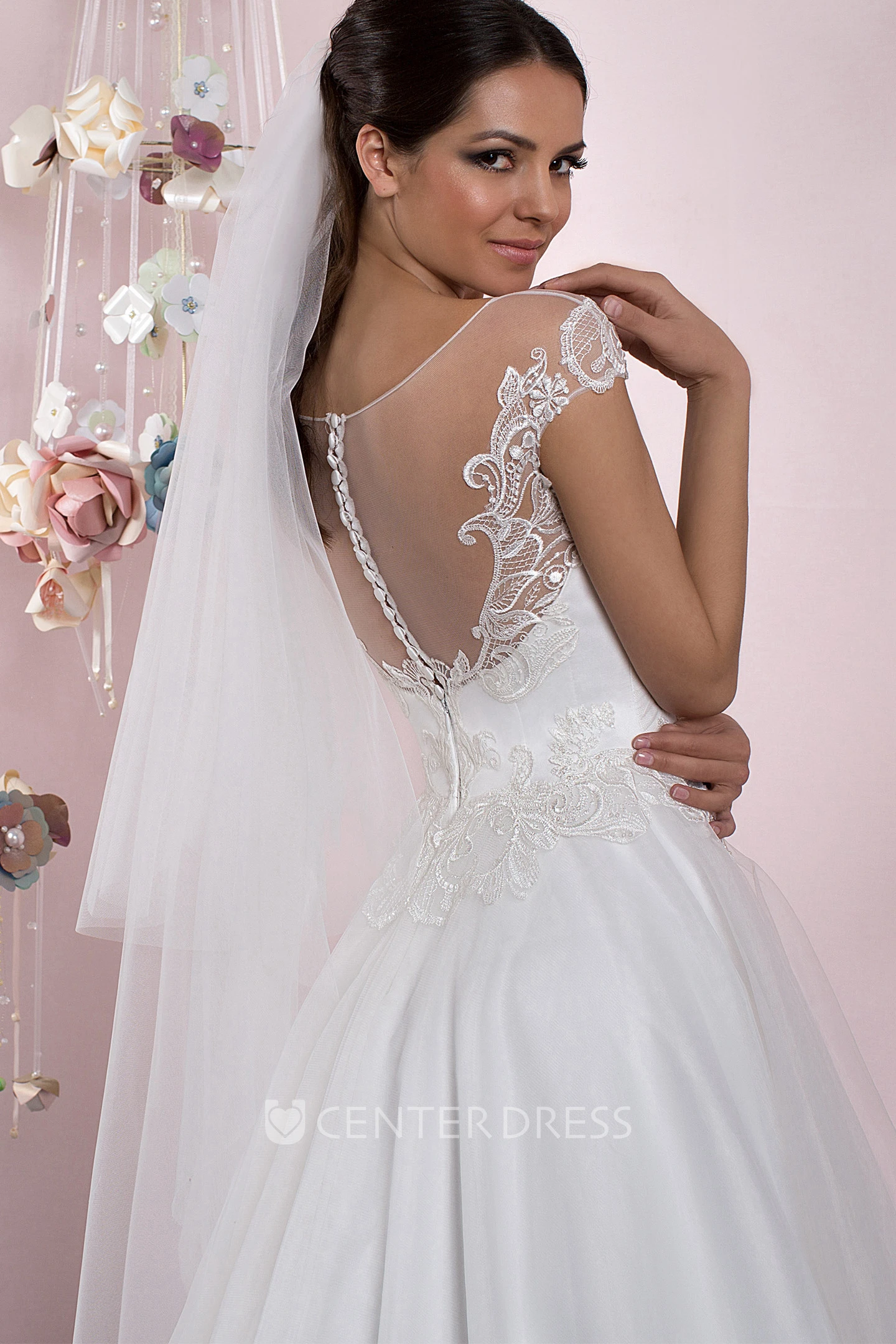 A-Line Cap Sleeve Appliqued Scoop Neck Tulle Wedding Dress