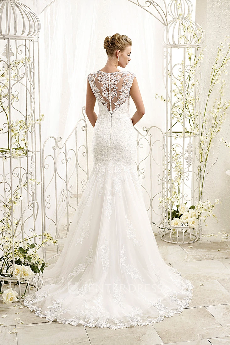 Trumpet Appliqued Floor-Length Cap-Sleeve Scoop-Neck Lace Wedding Dress