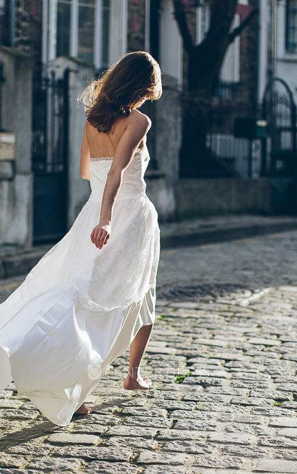 Boho Inspired High-Low Wedding Dress in Satin and Lace