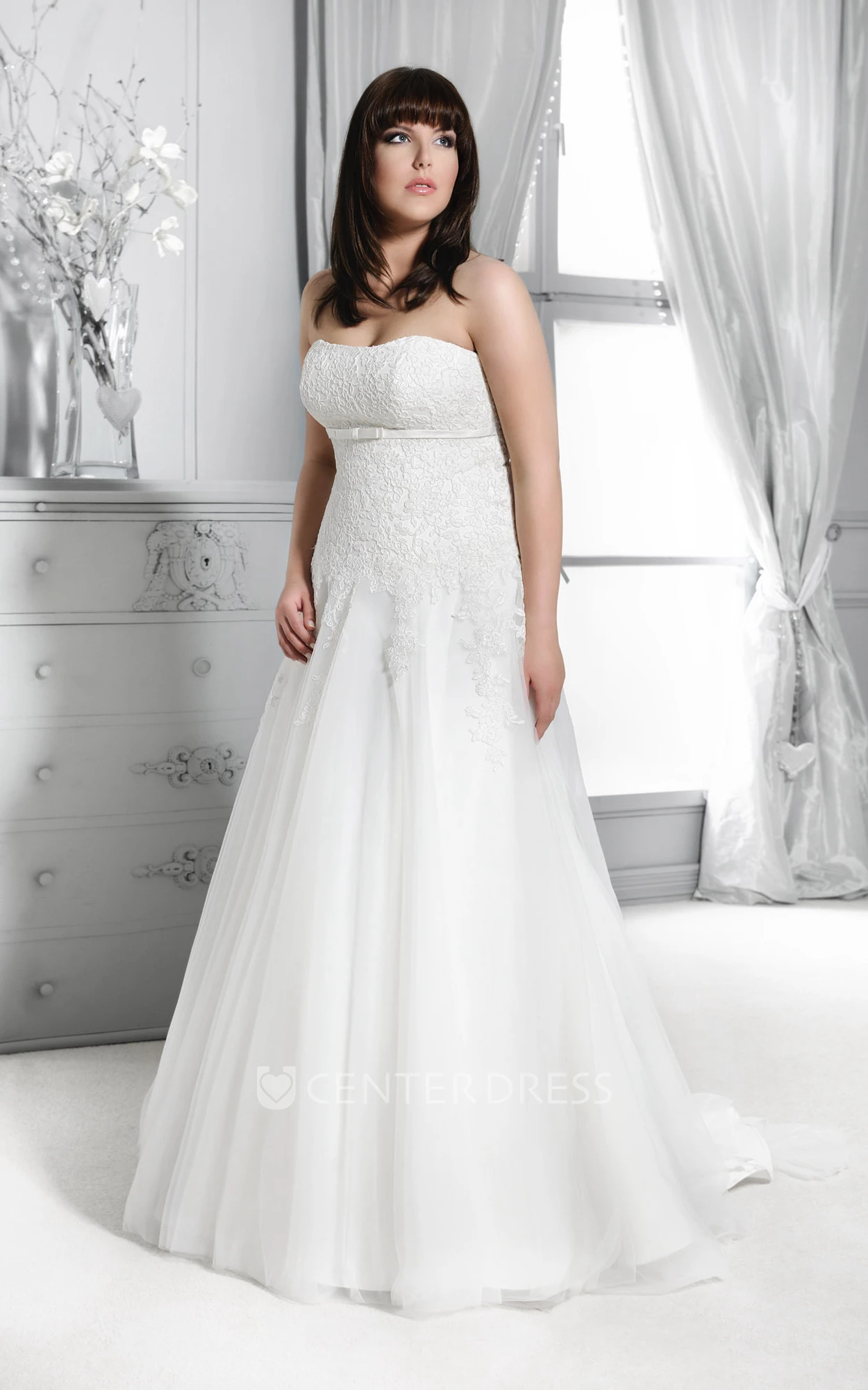 Strapless Lace Sheath Dress With Pleats And Corset Back