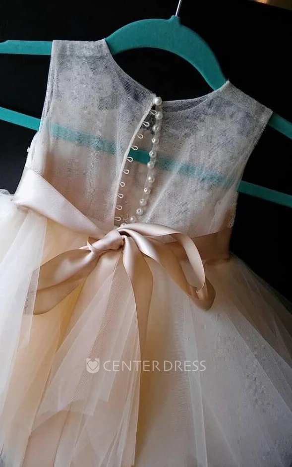 Beautiful Tea-length Tulle Dress With Bow Sash Ribbon