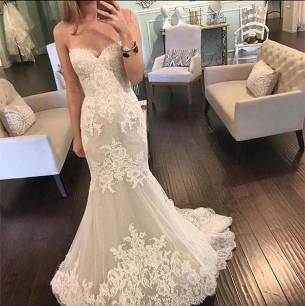 Beautiful Sweetheart Lace Wedding Dresses Mermaid Tulle Sheer Skirt