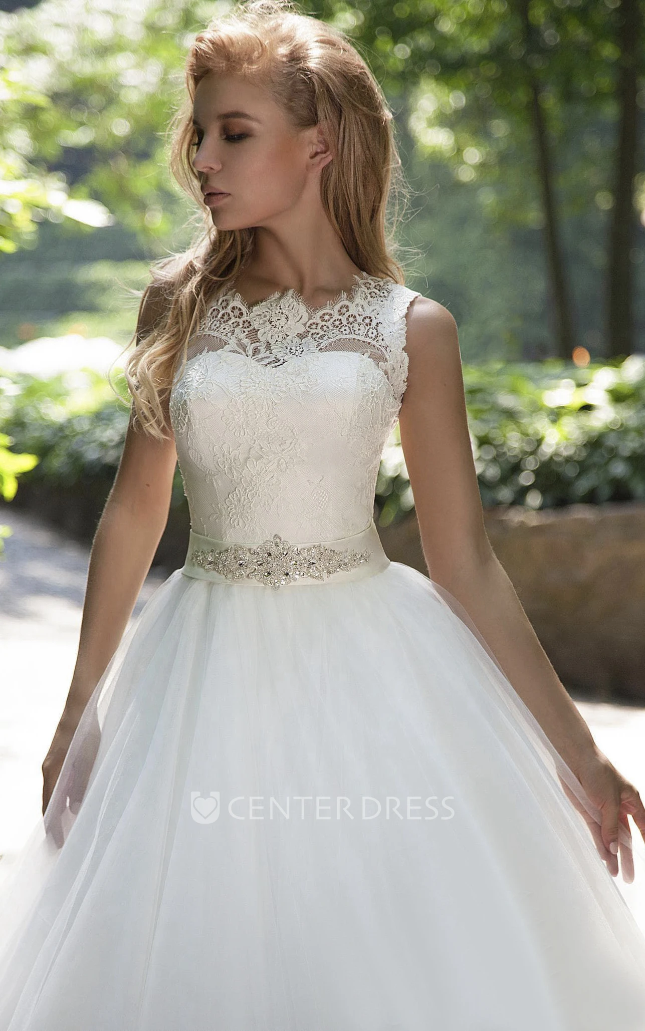 Ball Gown Long Bateau Sleeveless Low-V-Back Tulle Dress With Lace And Waist Jewellery