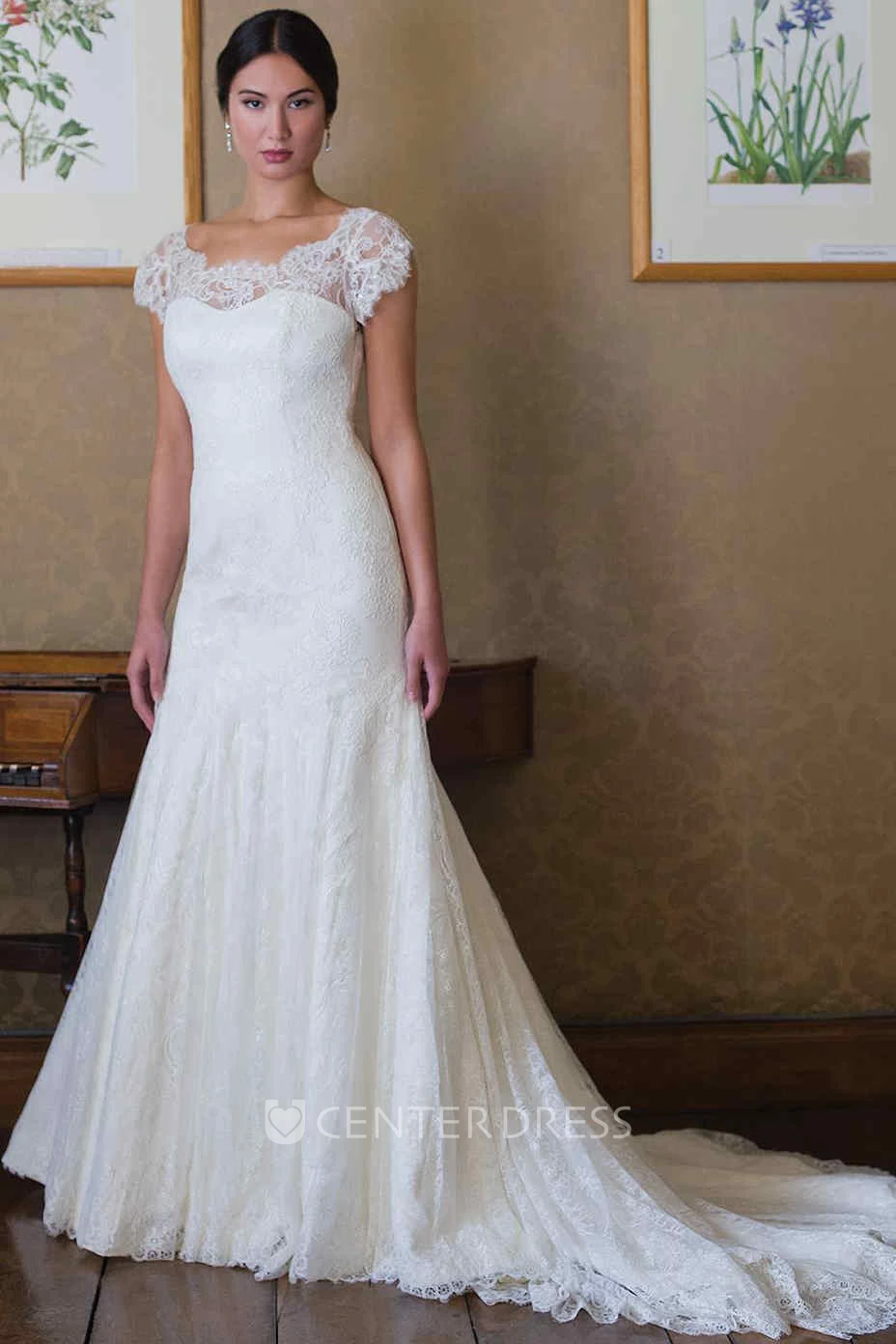 Cap-Sleeve Scoop-Neck Lace Wedding Dress With Illusion