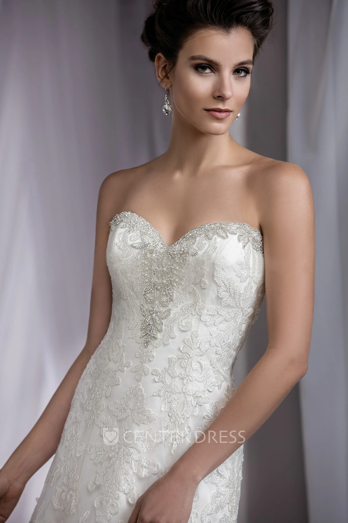 Sweetheart A-line Wedding Dress with Lace-up Back and Appliques