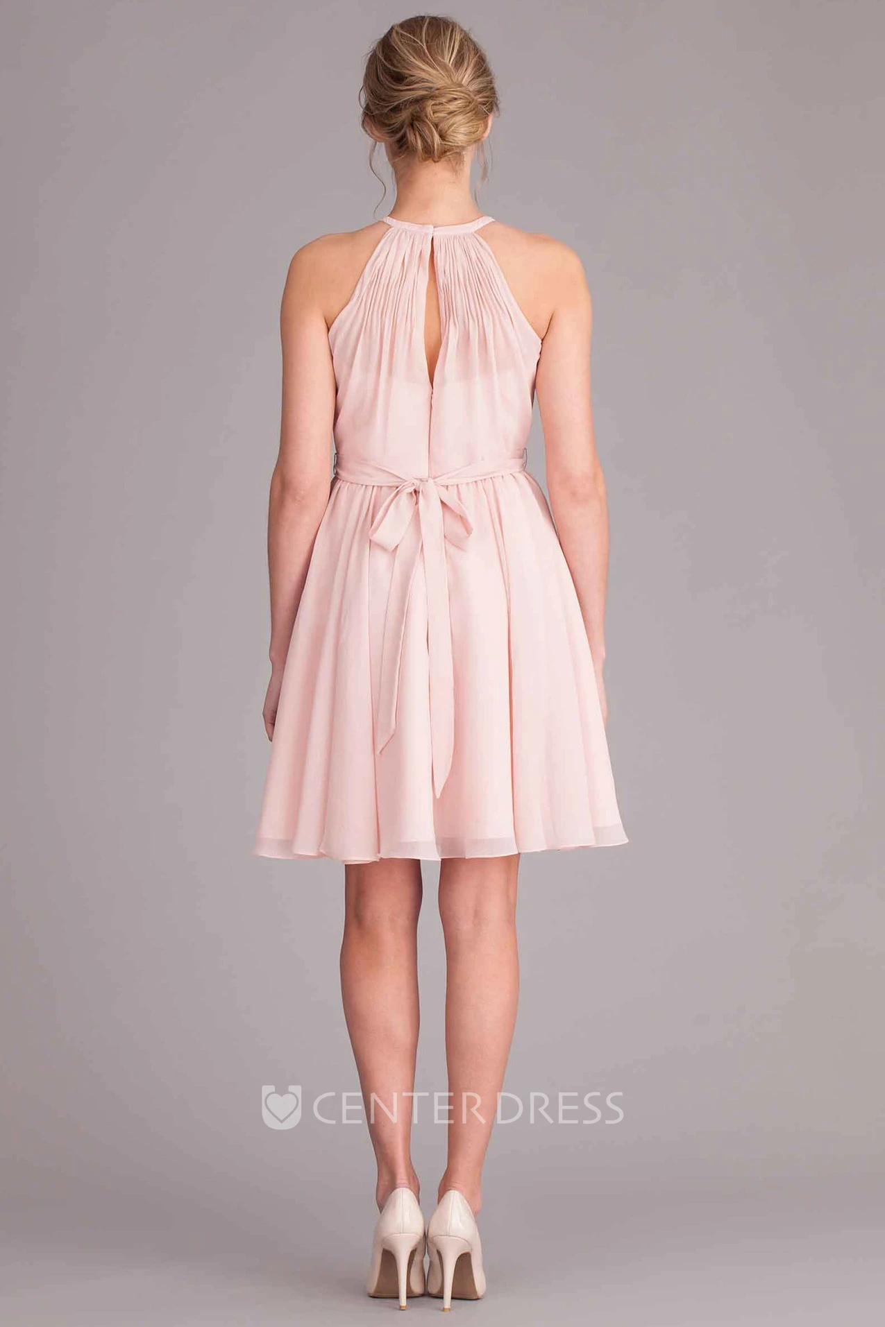 Short Bowed Scoop Neck Sleeveless Chiffon Bridesmaid Dress With Pleats