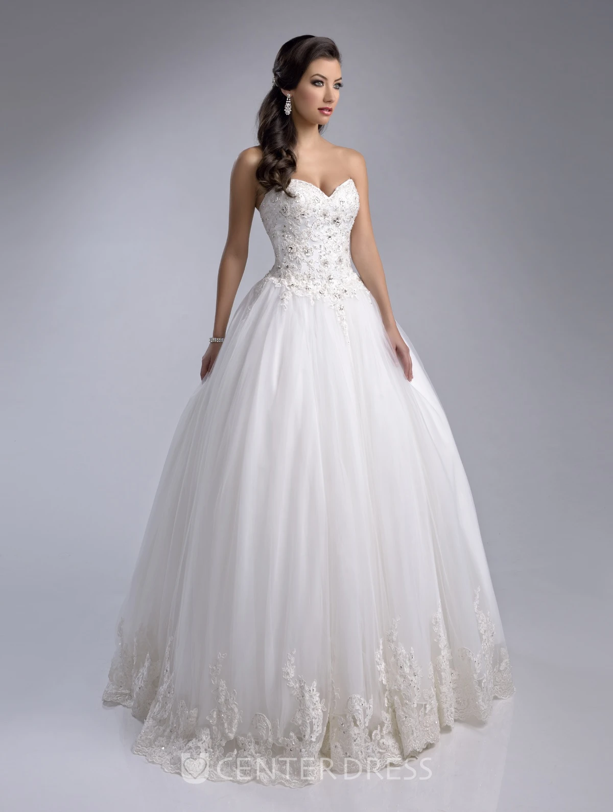 Lace Bodice Tulle Ball Gown With Sweetheart Neck And Appliqued Hemline