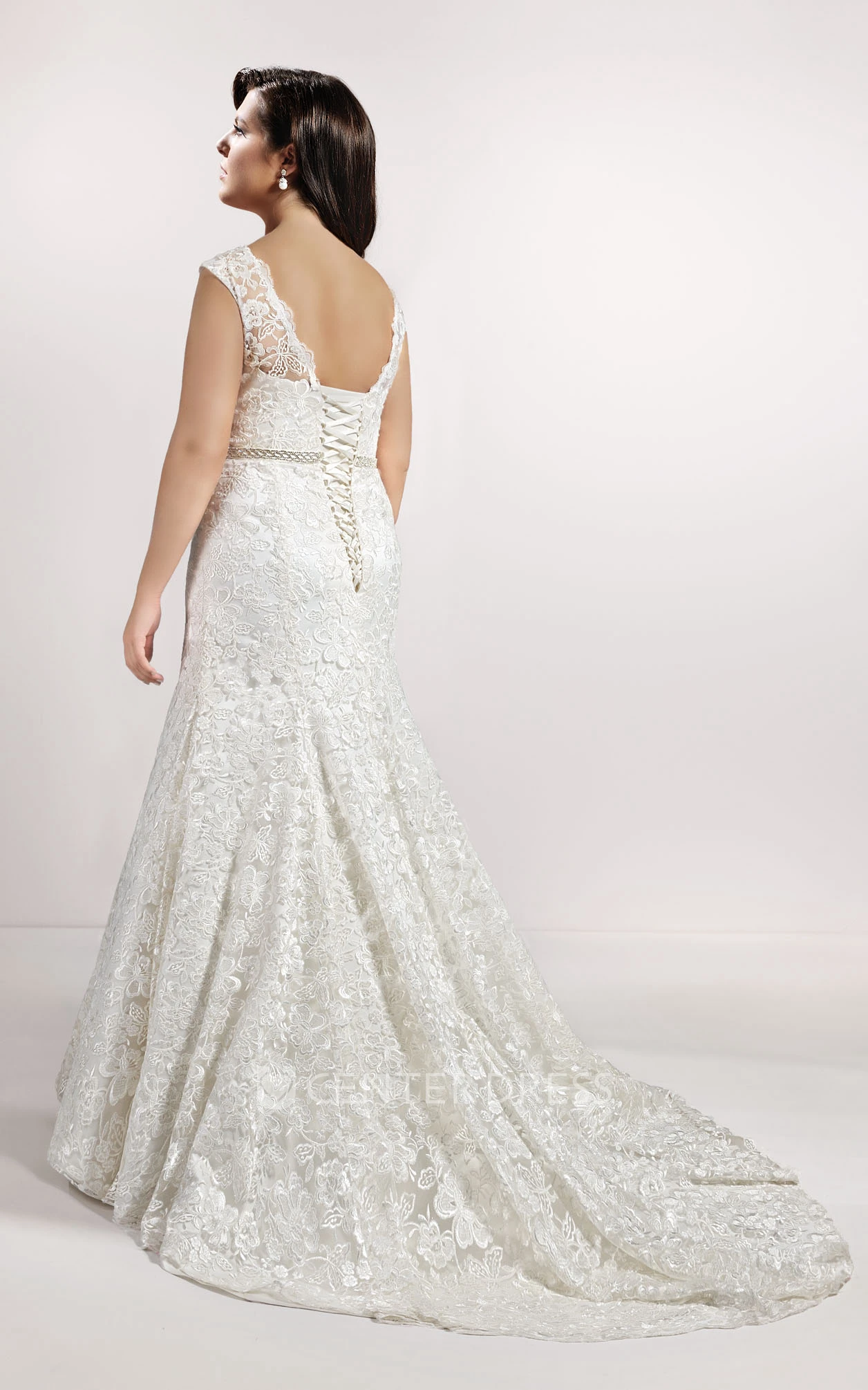 Lace Caped-Sleeve Sheath Dress With Brush Train