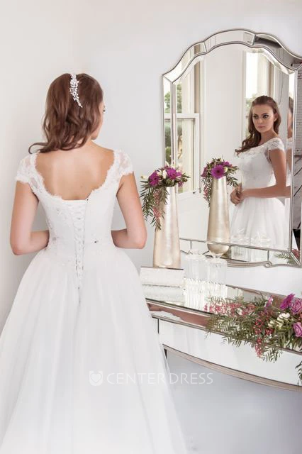 Ball Gown Scoop-Neck Cap-Sleeve Floor-Length Beaded Tulle Wedding Dress With Appliques
