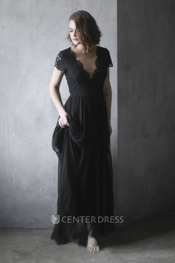 Black Illusion Back Chiffon Wedding Dress With Scalloped V-neck Lace Appliques