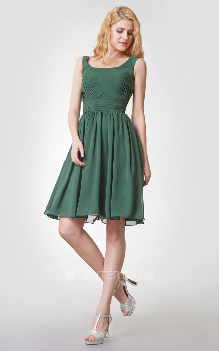 Scoop Neckline Sleeveless Knee Length Chiffon Bridesmaid Dress With Ruching