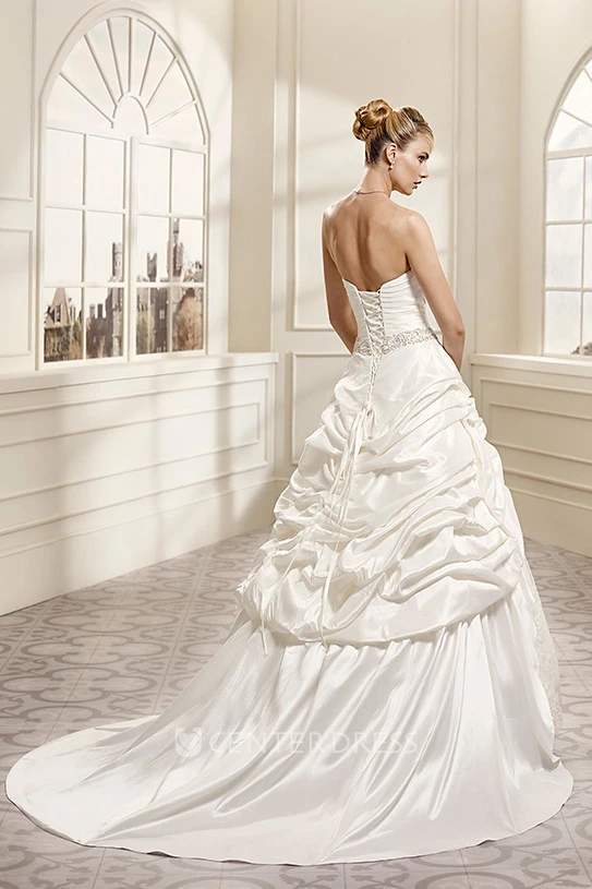 Sheath Sweetheart Jeweled Lace&Taffeta Wedding Dress With Criss Cross And Pick Up