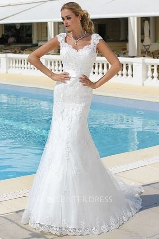 Mermaid Cap-Sleeve Lace Wedding Dress With Deep-V Back