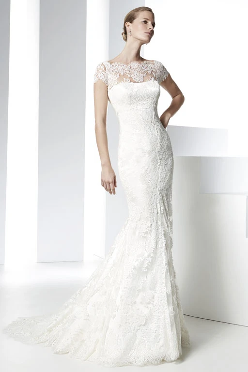 Mermaid Bateau Neck Cap Sleeve Appliqued Lace Wedding Dress With Court Train