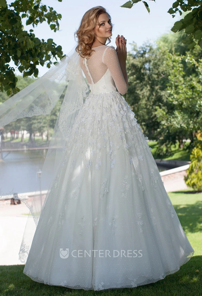A-Line Appliqued Bateau Neck Half Sleeve Tulle Wedding Dress