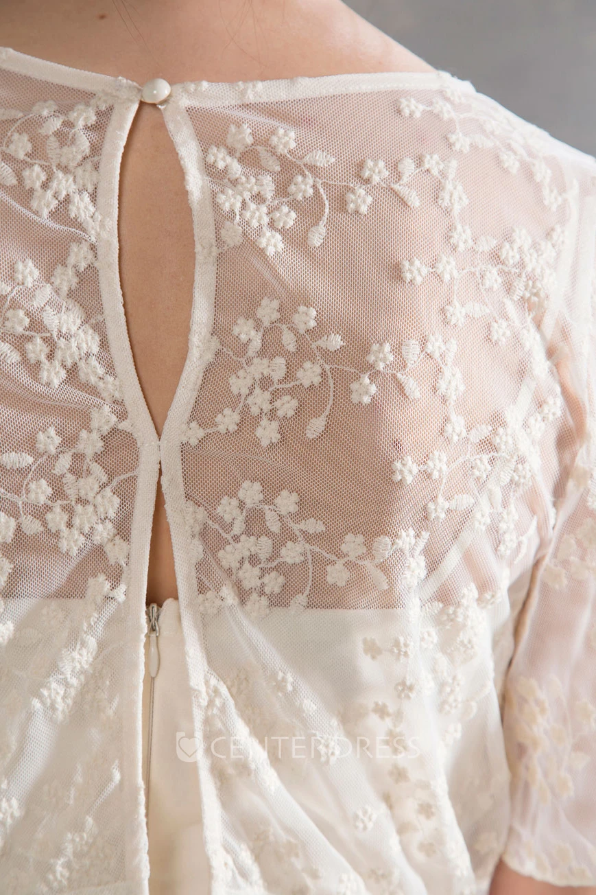 Scoop Knee-Length Poet-Sleeve Appliqued Jersey Winter Wedding Dress With Cape