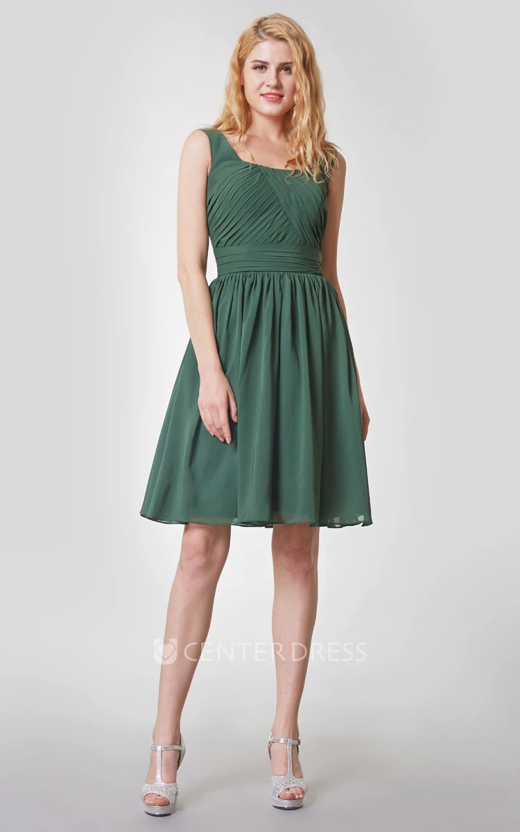 Scoop Neckline Sleeveless Knee Length Chiffon Bridesmaid Dress With Ruching