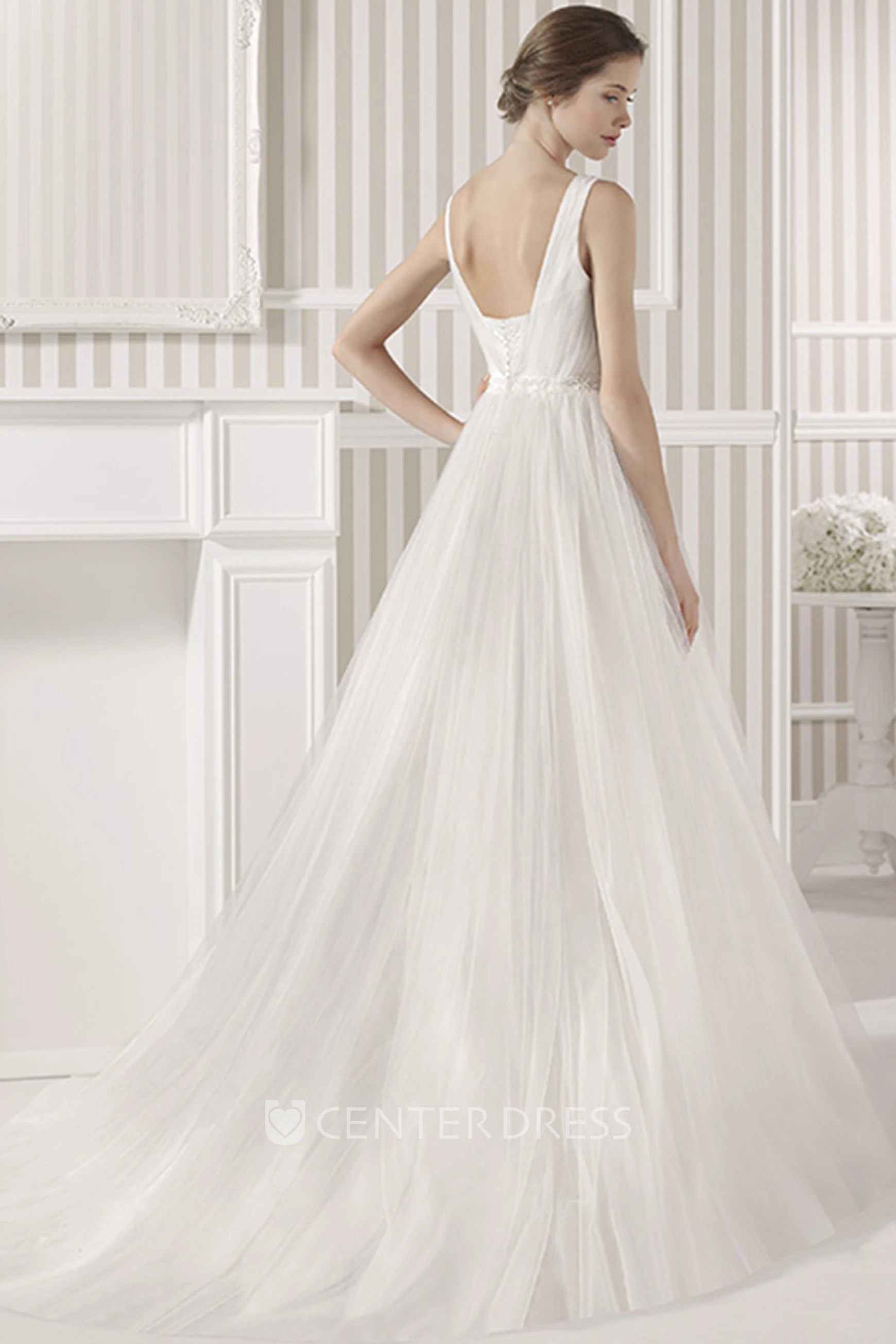 Ball-Gown Square Appliqued Sleeveless Empire Maxi Tulle Wedding Dress With Court Train And Low-V Back