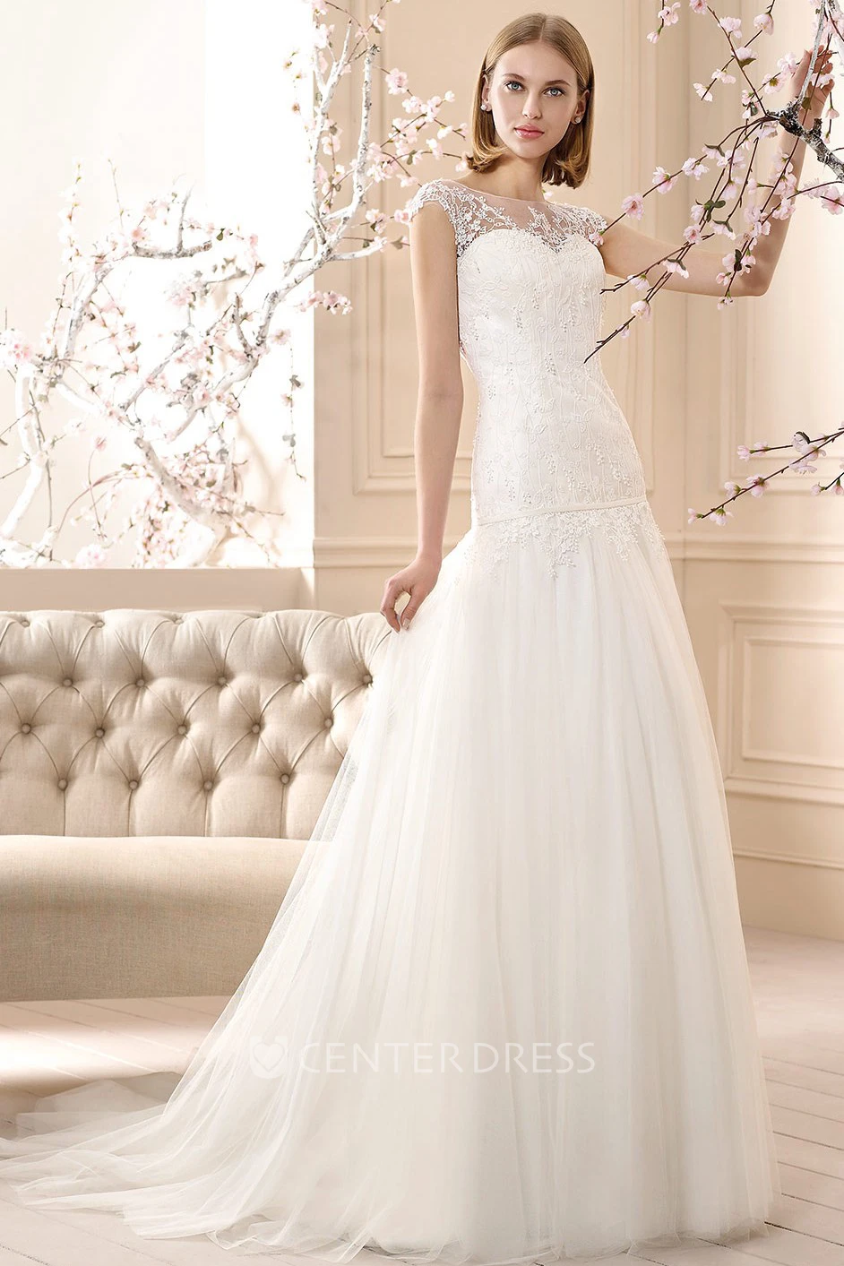 A-Line Maxi Appliqued Bateau-Neck Cap-Sleeve Tulle Wedding Dress