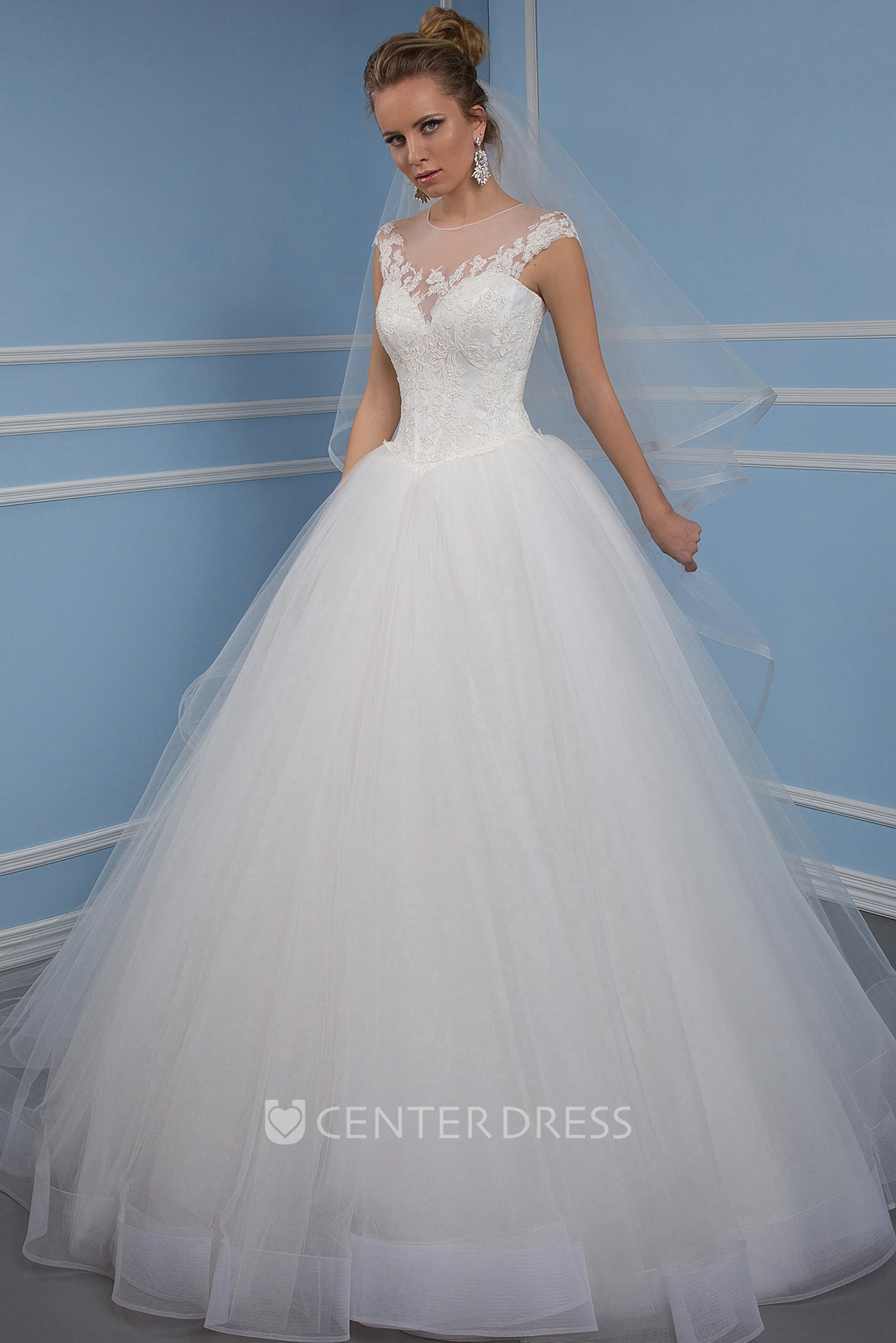 Scoop Floor-Length Appliqued Tulle Wedding Dress With Chapel Train And Keyhole