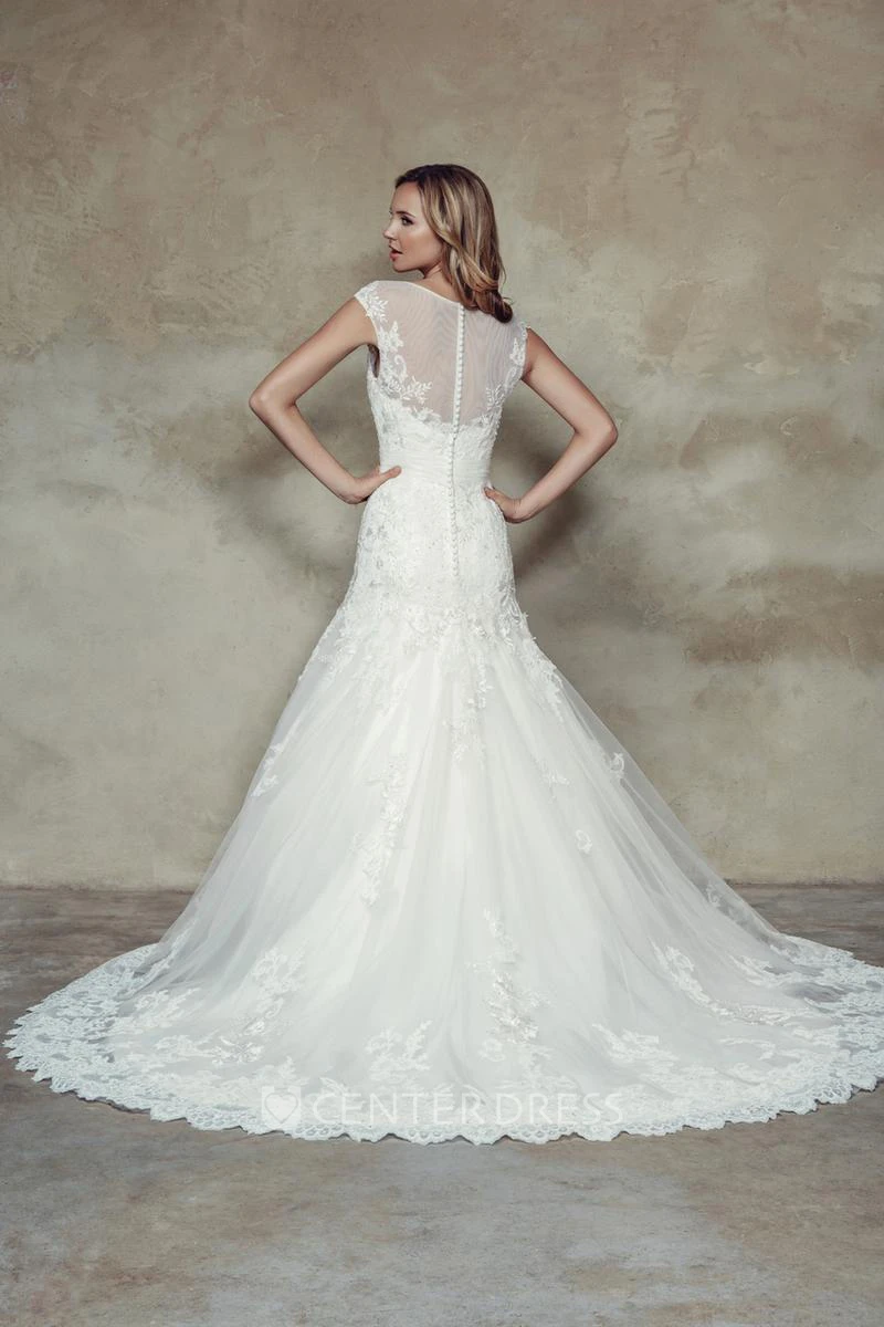 A-Line Cap-Sleeve Scoop-Neck Lace Wedding Dress With Illusion