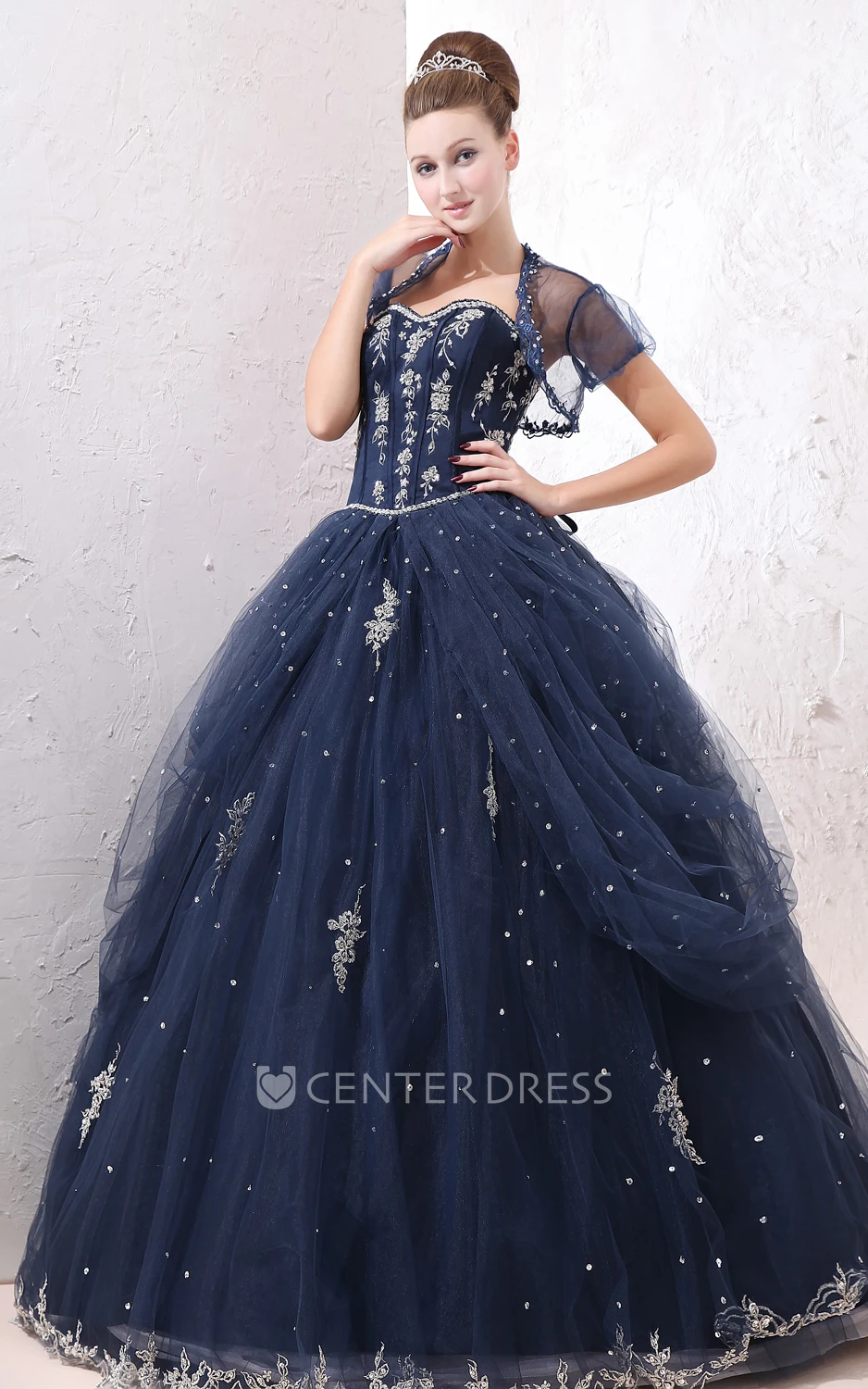 Exquisite Princess Ball Gown Tulle Prom Dress With Appliques
