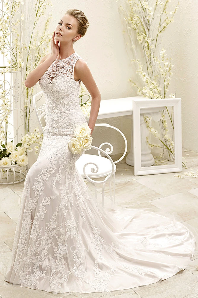 Sheath Long-Sleeveless High Neck Lace Spring Wedding Dress With Appliques And Illusion