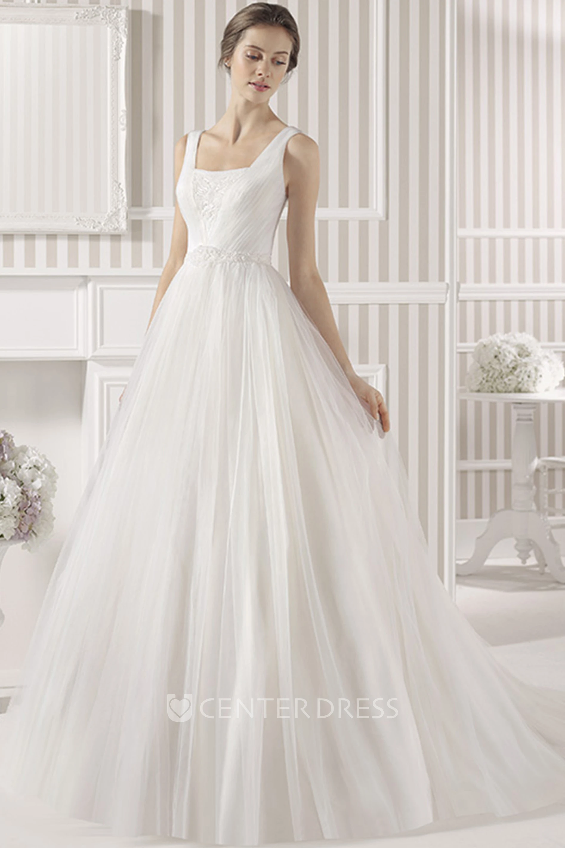 Ball-Gown Square Appliqued Sleeveless Empire Maxi Tulle Wedding Dress With Court Train And Low-V Back
