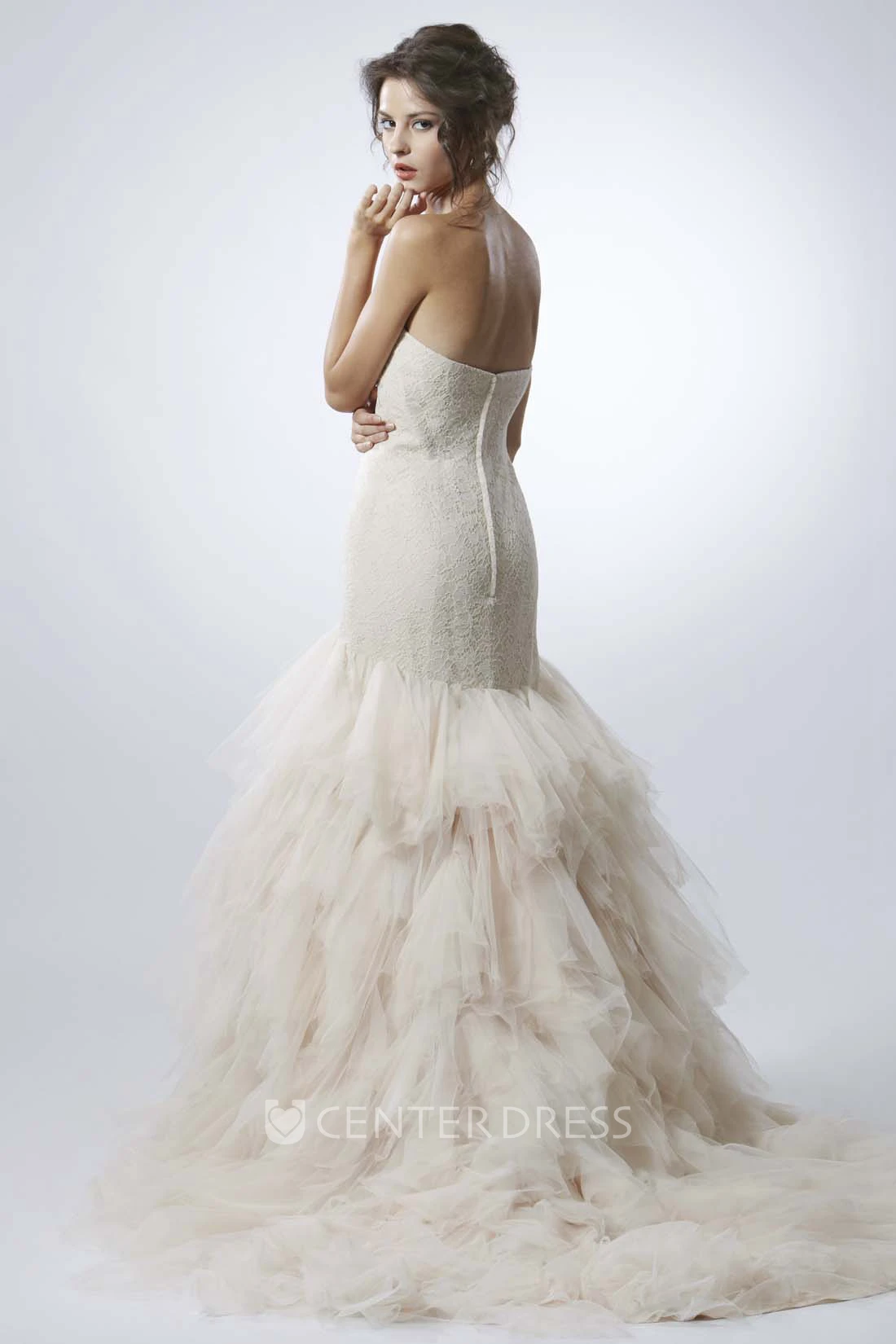 Floor-Length Mermaid Cascading-Ruffled Sleeveless Sweetheart Tulle Wedding Dress
