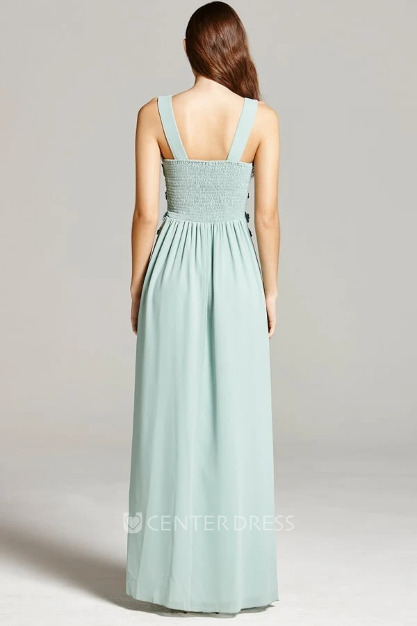 Ruched Sleeveless V-Neck Chiffon Bridesmaid Dress With Flower And Beading