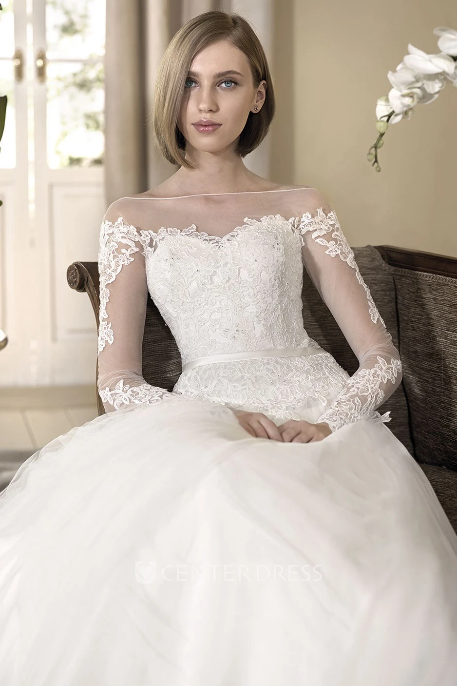 A-Line Appliqued Floor-Length Long-Sleeve Off-The-Shoulder Tulle&Lace Spring Wedding Dress