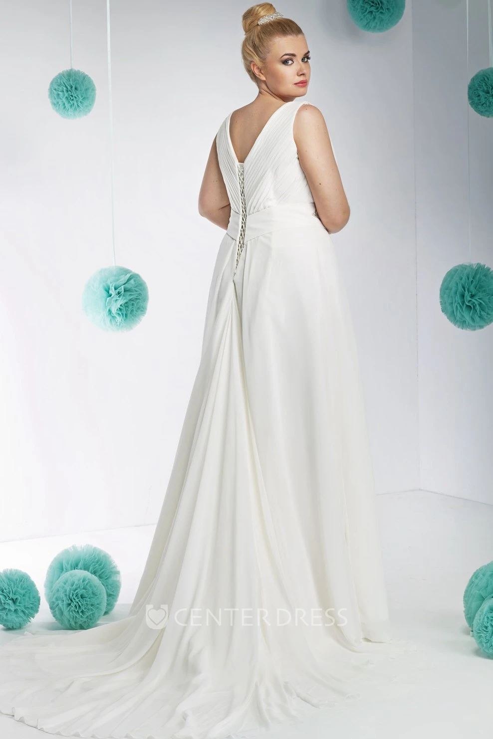 Sleeveless Ruched V-Neck Floor-Length Chiffon Plus Size Wedding Dress With Waist Jewellery