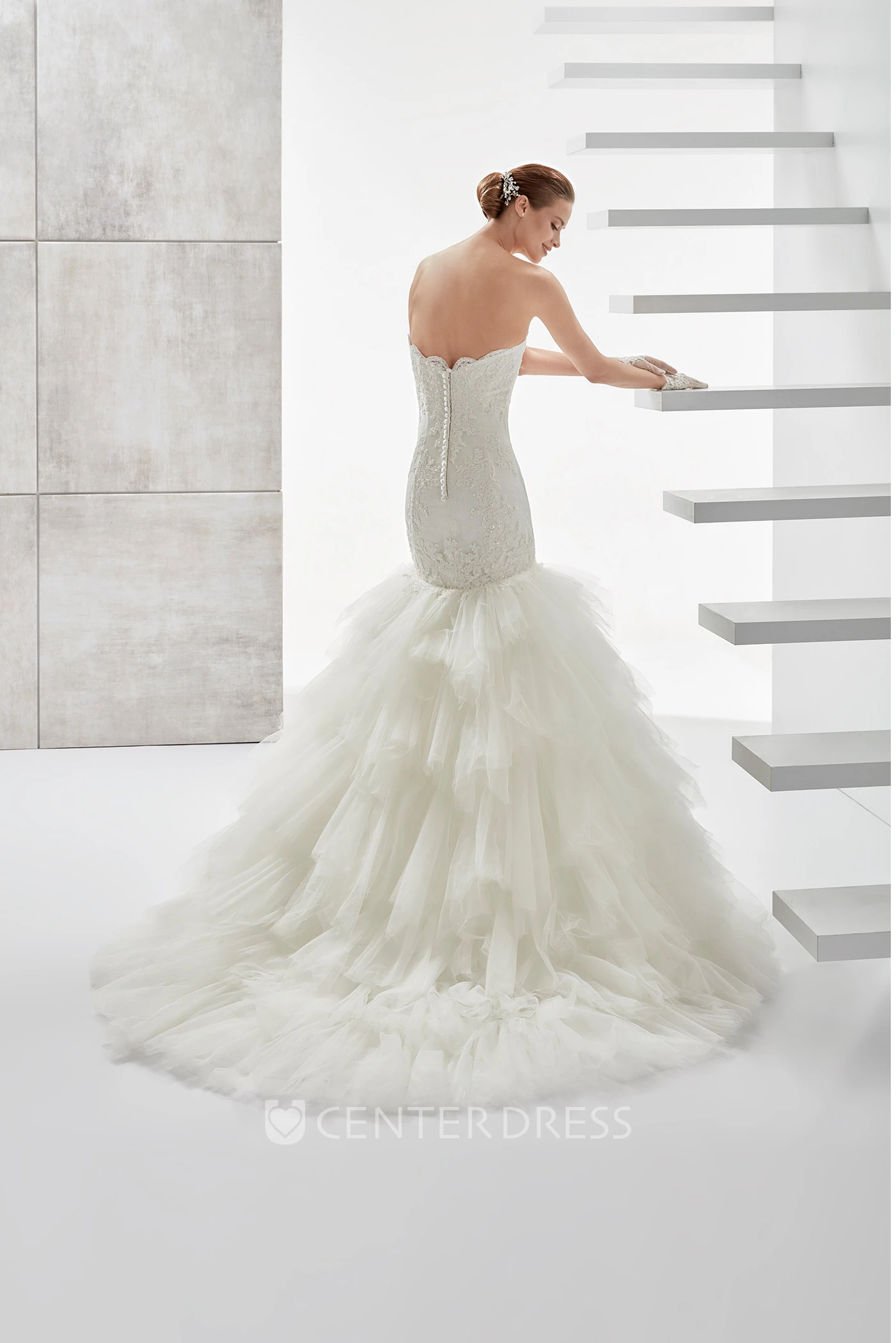Sweetheart Mermaid Lace Wedding Dress With Ruffled Tiers Train And Brush Train